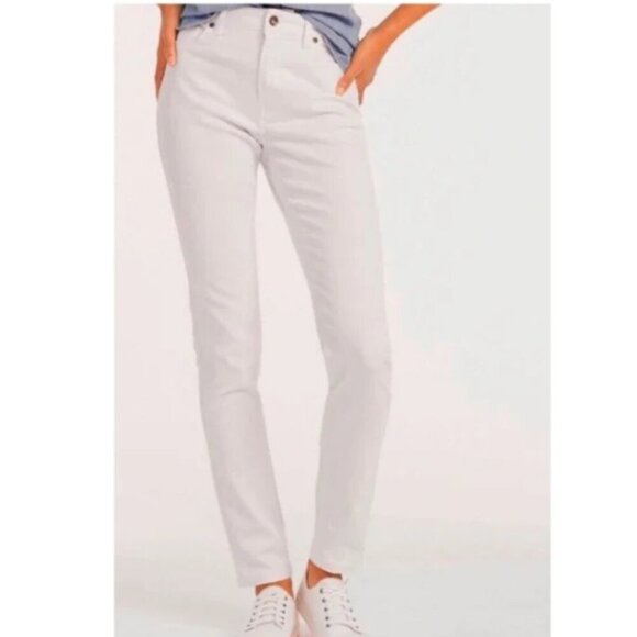 LL Bean Classic Fit Jeans White 14R Stretch - Picture 1 of 11